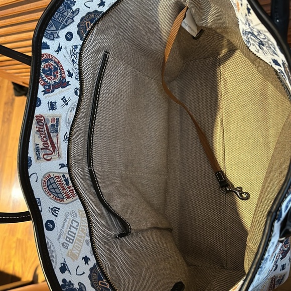DVC TOTE BAG…new without tags - Picture 6 of 14